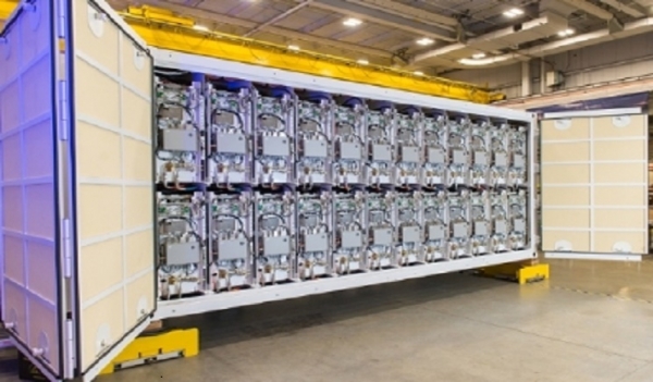 RAYTHEON BEGINS DELIVERY OF RAILGUN PULSE POWER CONTAINERS