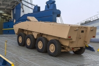 بدات عملة توريد الاليات المدرعة المدولبة Patria AMV 8 × 8 الى الامارات