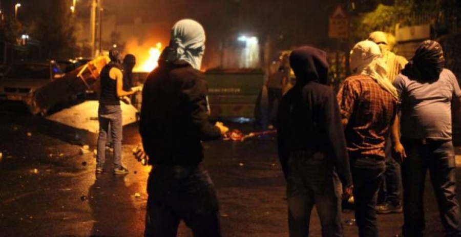 إصابة 4 فلسطينيين بالرصاص أثناء اقتحام اسرائيلي لمخيم قلنديا